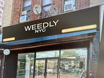 Weedly NYC storefront